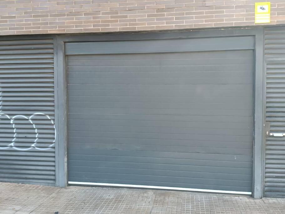 Duplex Con Piscina En Rubi Apartman Kültér fotó