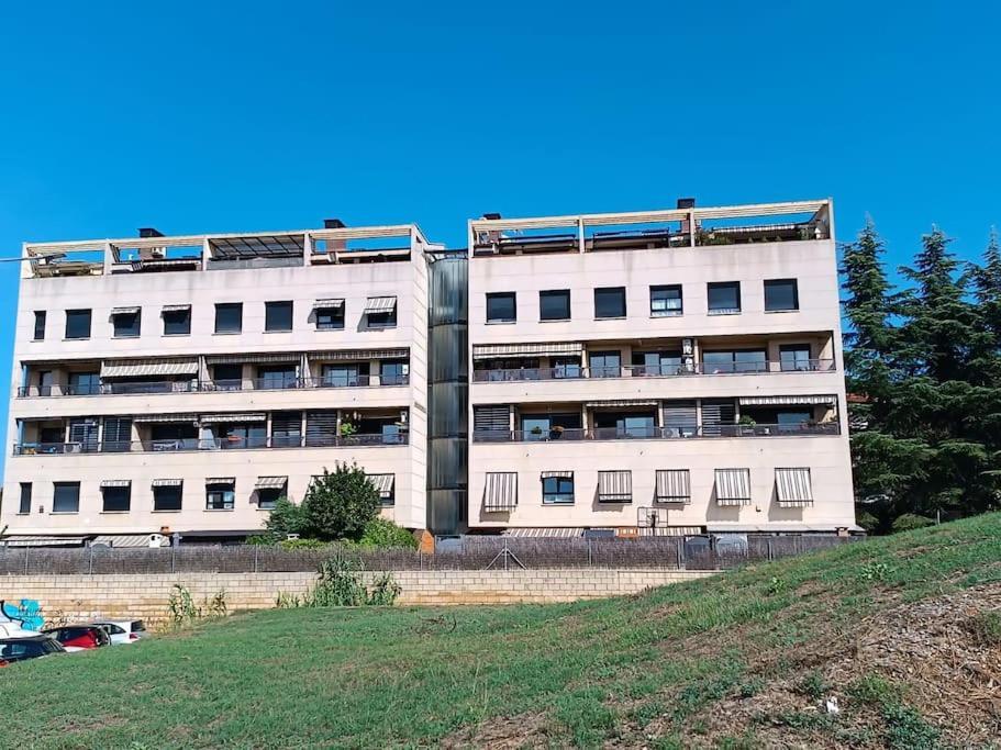Duplex Con Piscina En Rubi Apartman Kültér fotó